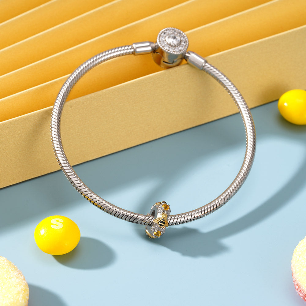 Gnoce Dancing Honey Bees Stopper Charm_3