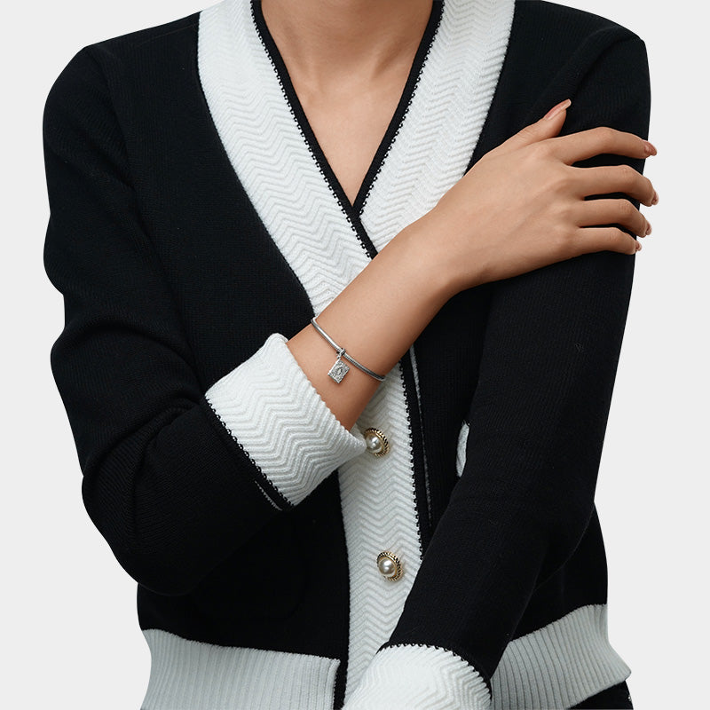 Gnoce Custard Cream Biscuit Pendant Dangle Charm_4