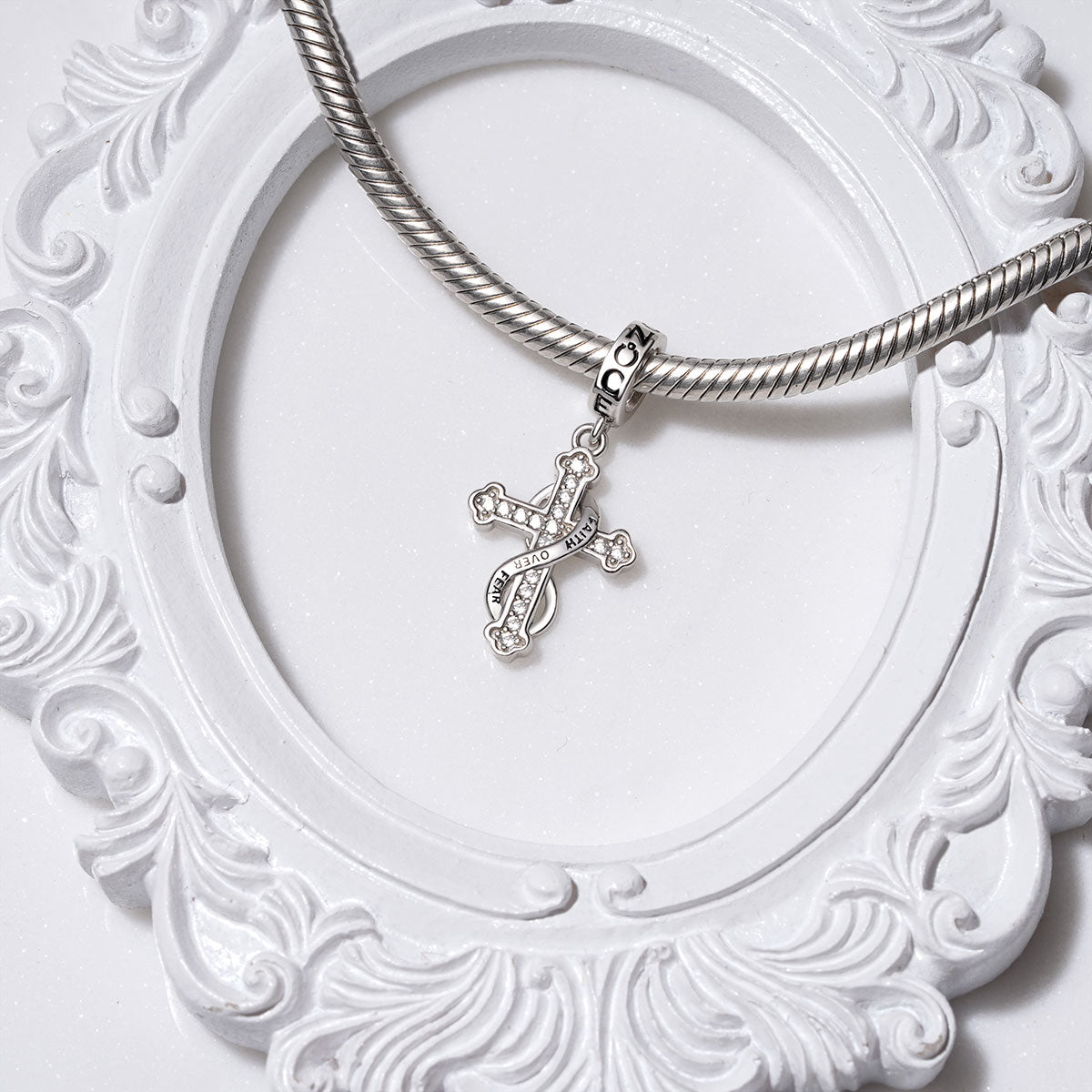 Gnoce "FAITH OVER FEAR" Eternal Cross Pendant Dangle Charm_3