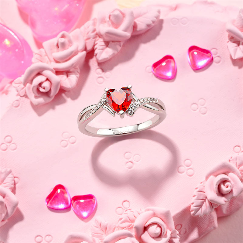 Gnoce Sparkling Birthstone Heart Ring_4