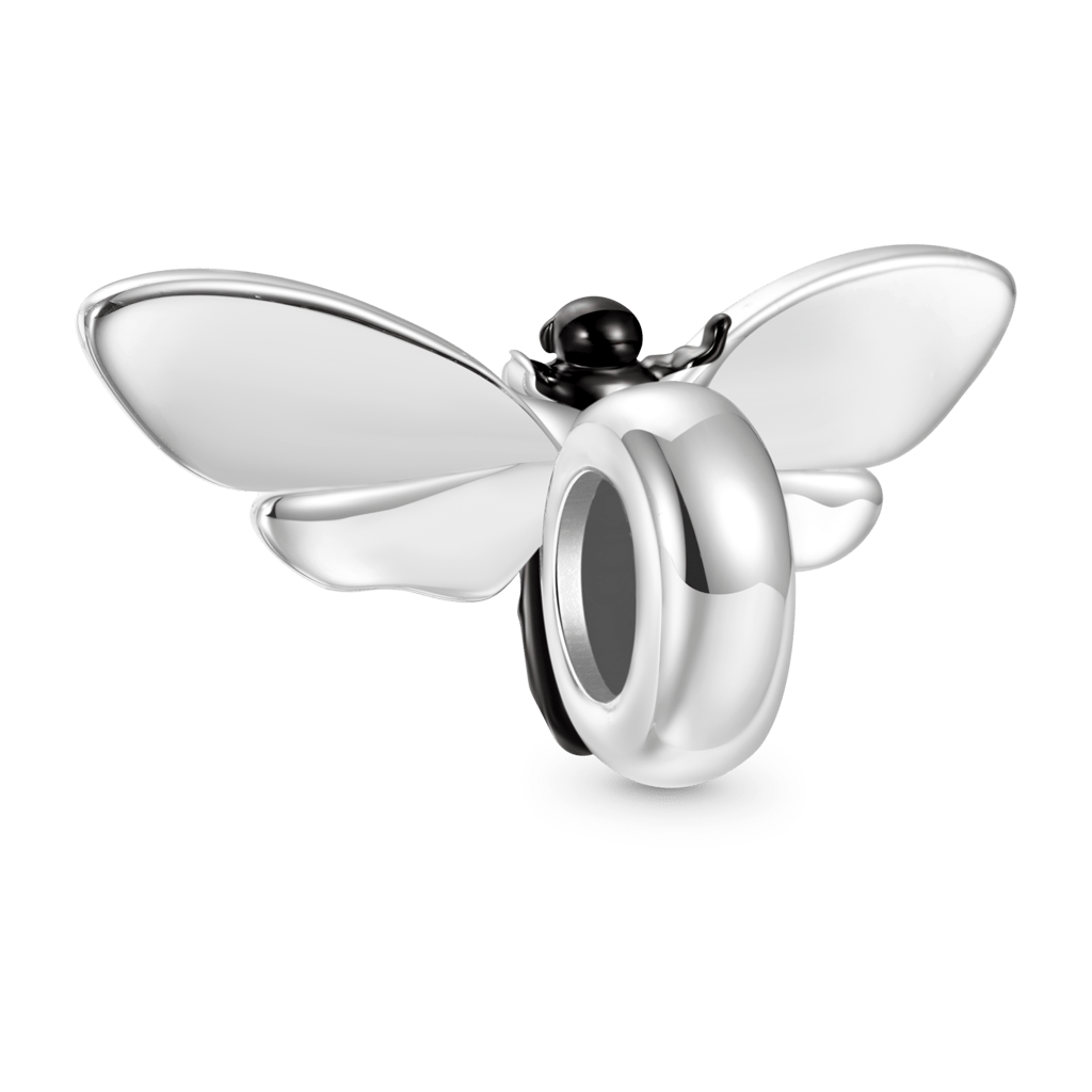 Gnoce Death Head Moth Charm_2