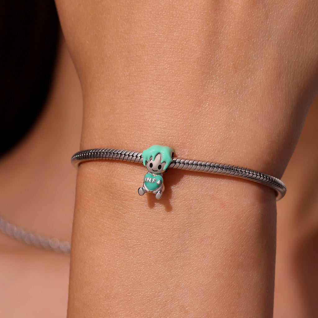 Gnoce MBTI INFJ Personality Type Embraces Love Charm_6