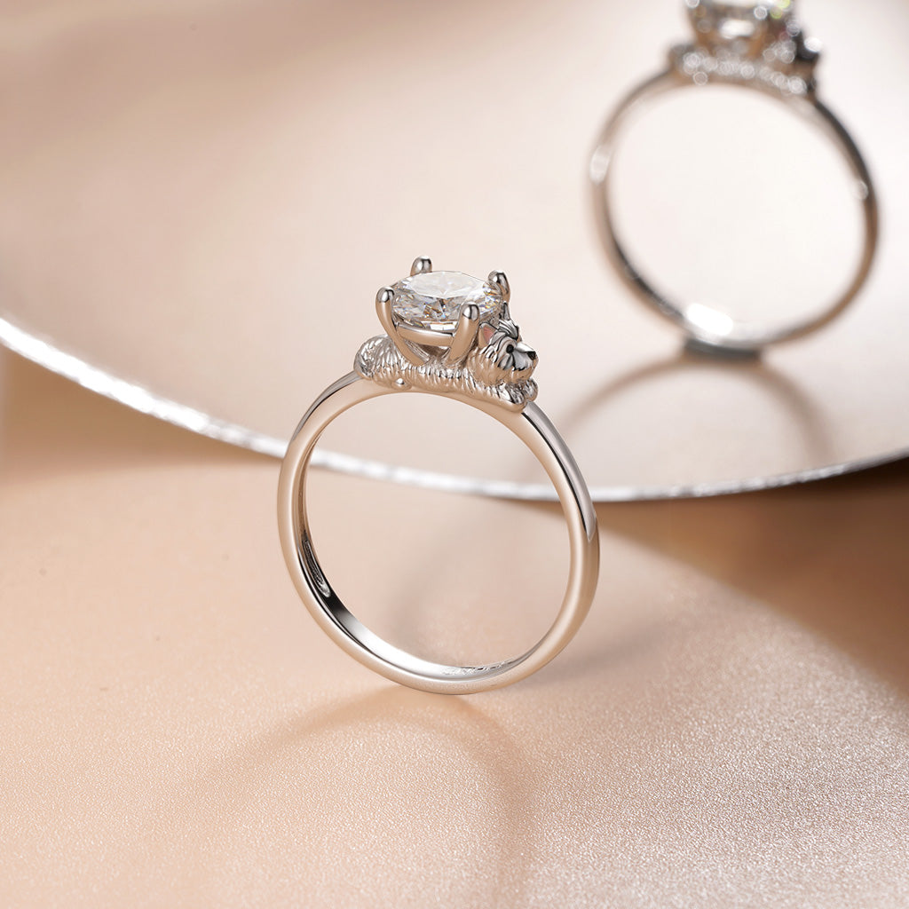 Gnoce West Highland White Terrier Embraces Moissanite Round Cut Ring_7