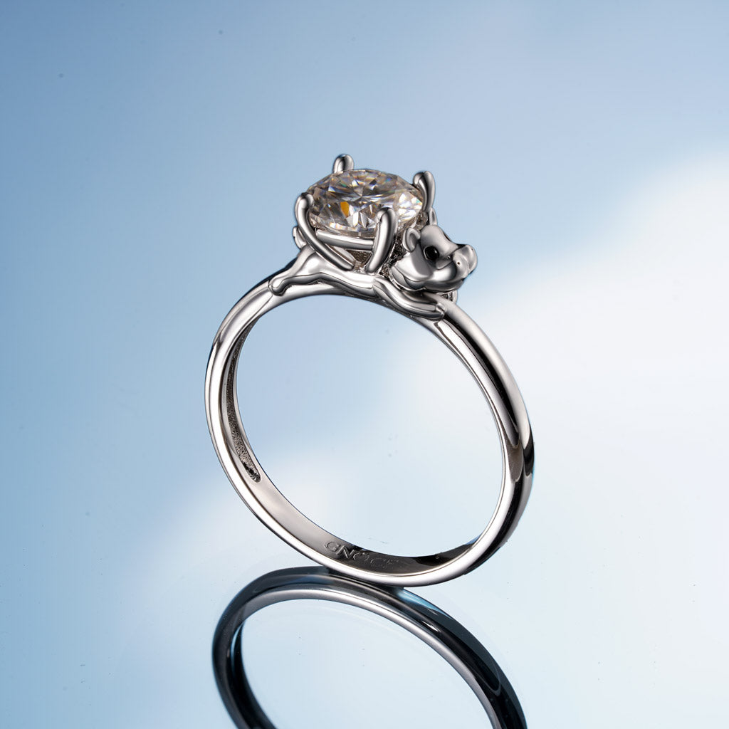 Gnoce Hippo Embraces Moissanite Round Cut Ring_7