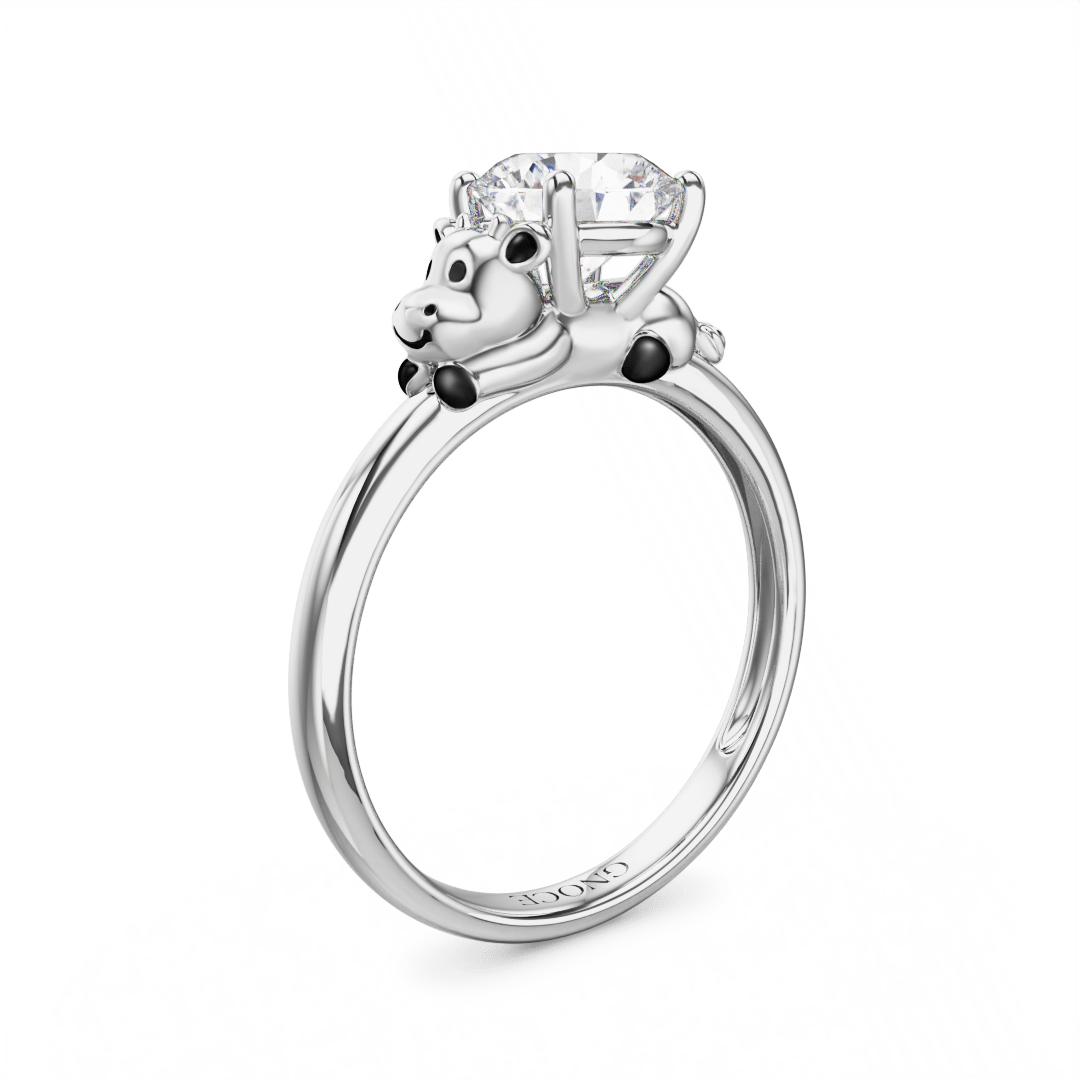 Gnoce Dairy Cow Embraces Moissanite Round Cut Ring_1