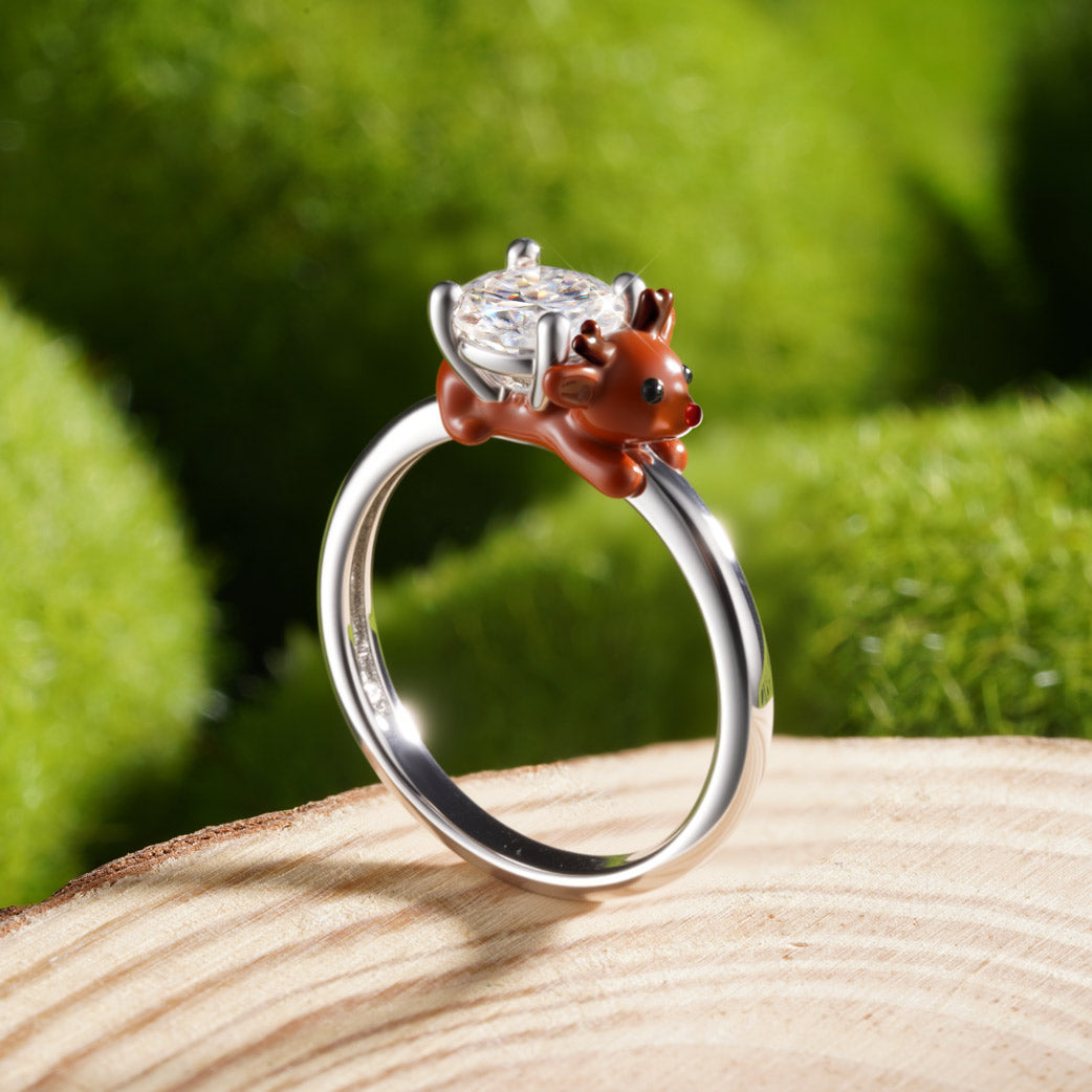 Gnoce Reindeer Embraces Moissanite Round Cut Ring_7
