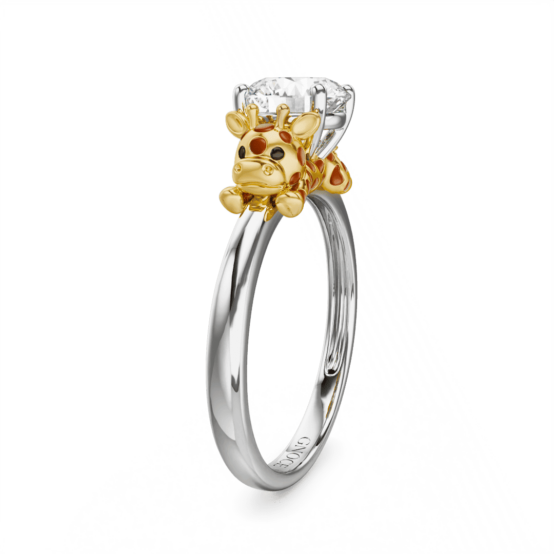 Gnoce Giraffe Embraces Moissanite Round Cut Ring_4
