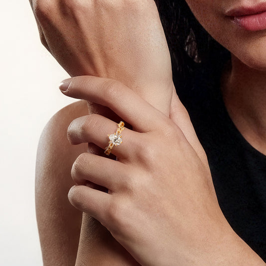 Gnoce Nature-Inspired Leaf & Vine Radiant-cut Engagement Ring_2