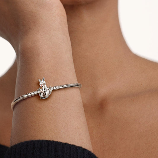 Gnoce Mother's Day Kangaroo Embraces Baby Charm_2