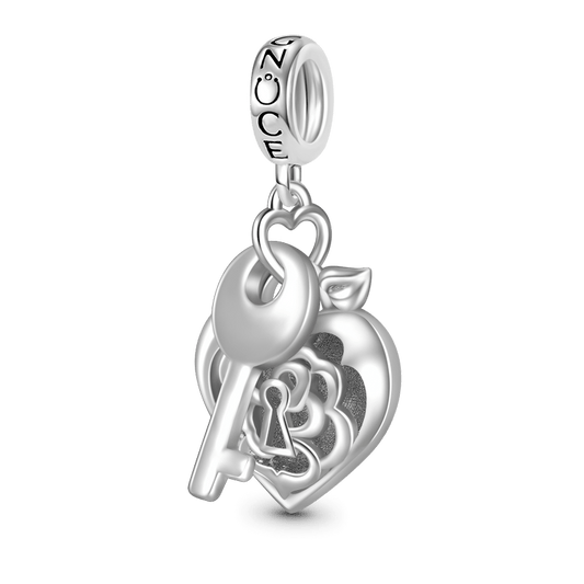 Gnoce Key to Your Heart Pendant Dangle Charm_1