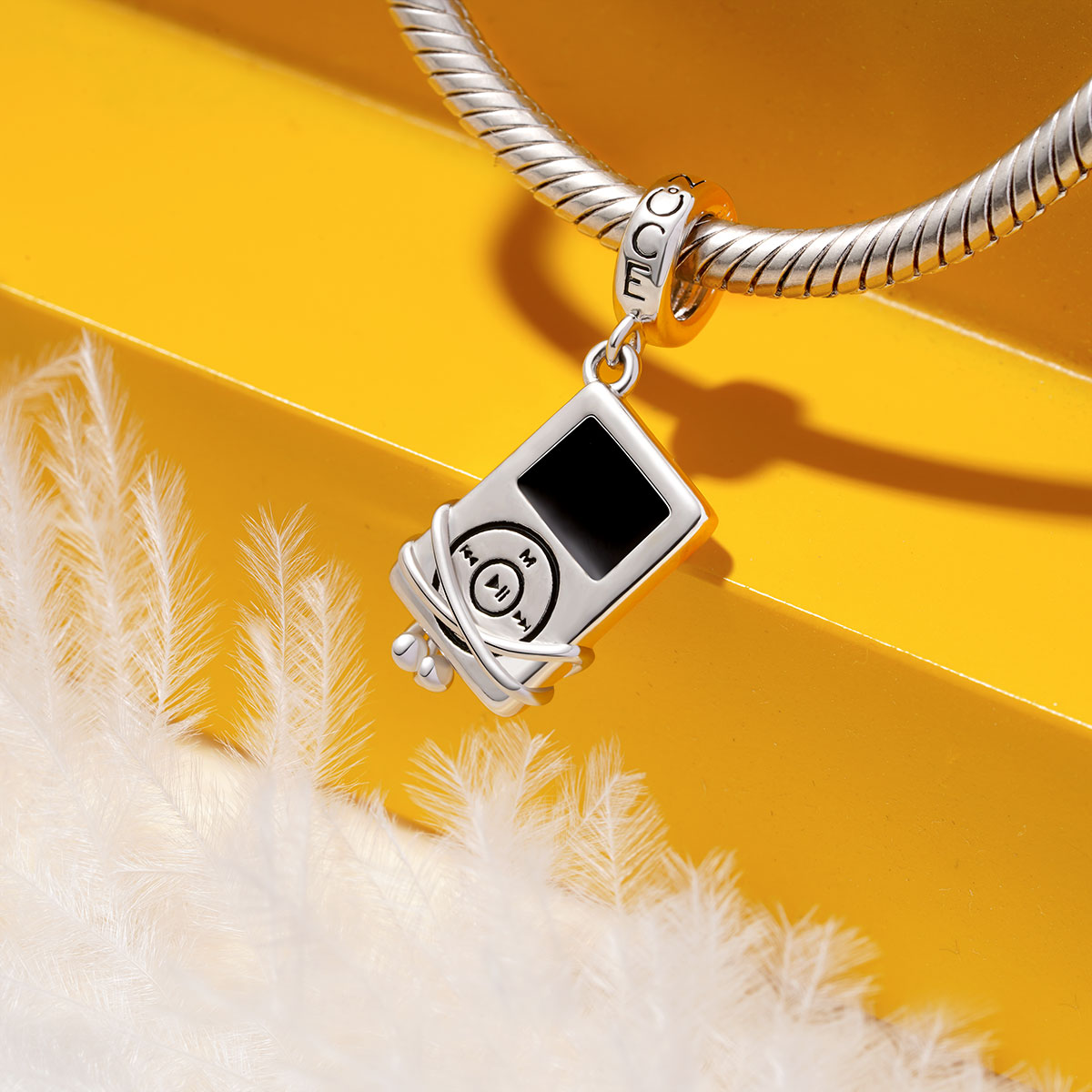 Gnoce MP3 Pendant Dangle Charm_3