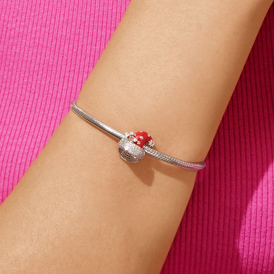 Gnoce Christmas Hat Charm_4