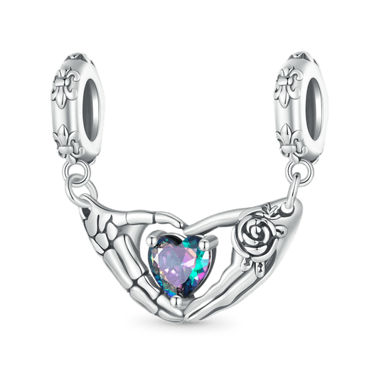 Gnoce Skull Hands Pendant Dangle Charm_1