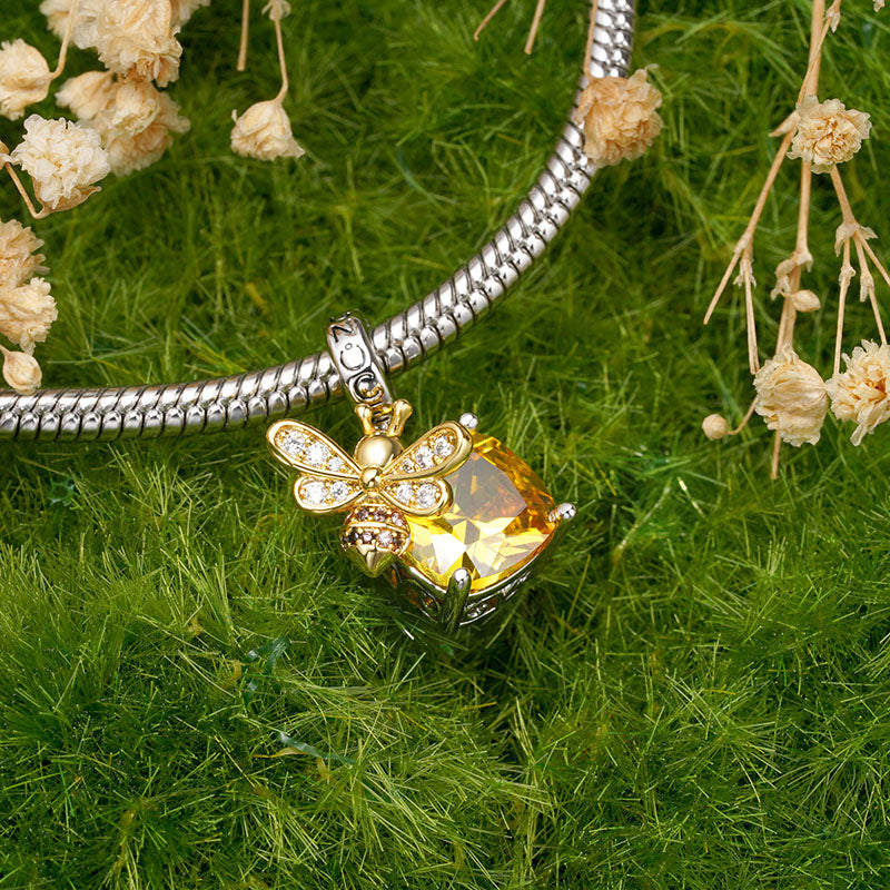 Gnoce Honey Bee Square Pendant Dangle Charm_3