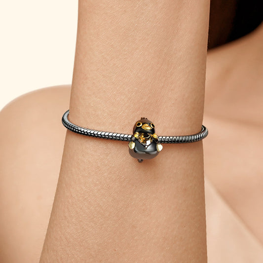 Gnoce Platypus Embraces Heart Gem Charm_5