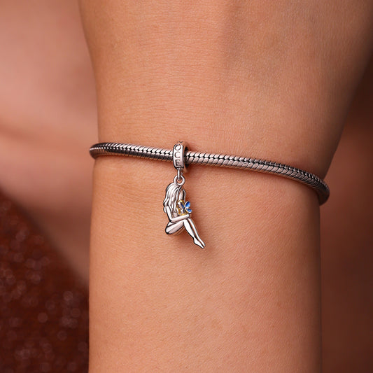 Gnoce Mother Holding a Butterfly Baby Memorial Love Pendant Dangle Charm_6