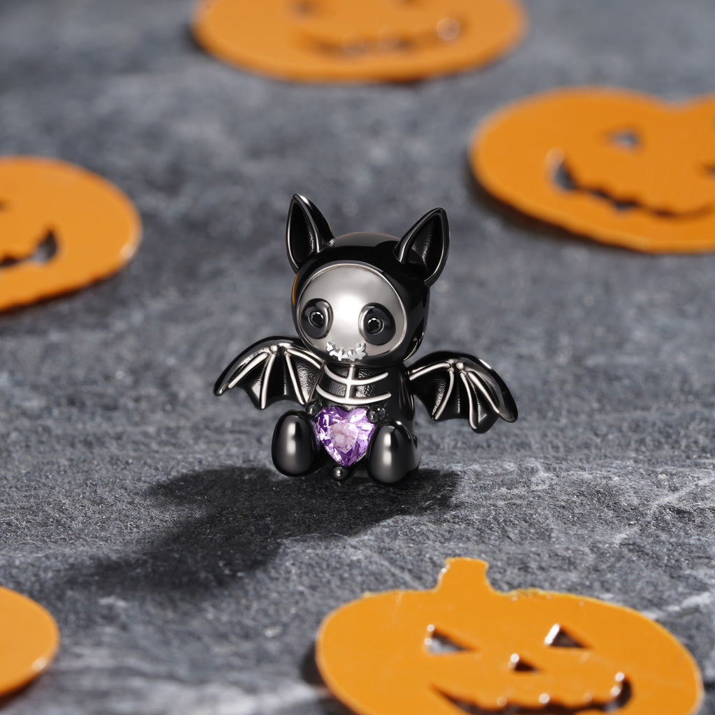 Gnoce Halloween Skull Bat Embrace Heart Charm_3