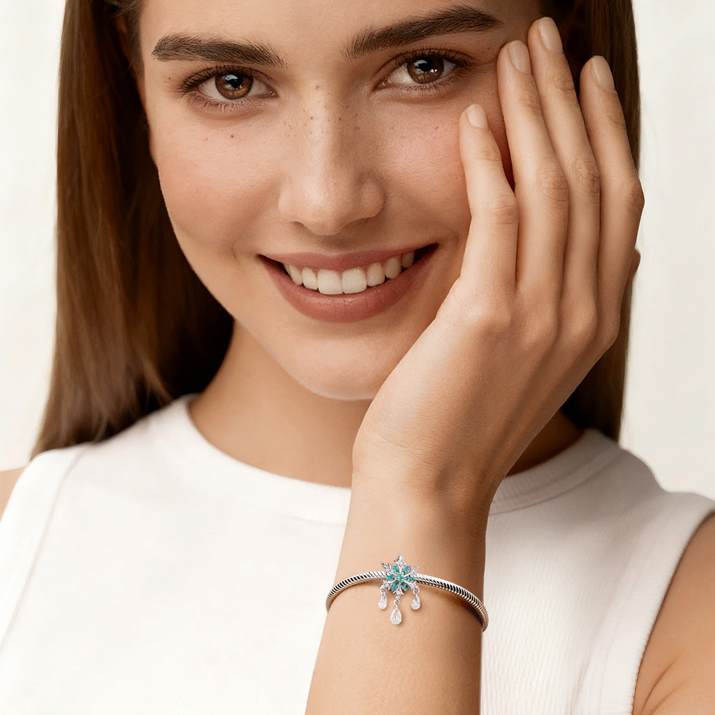 Gnoce Blue Snowflakes Dreamcatcher Charm_4