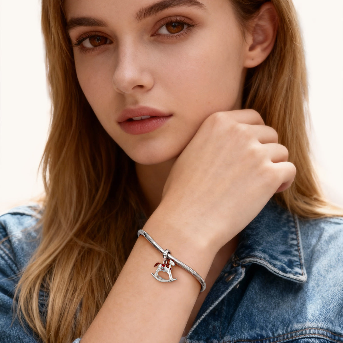 Gnoce Rocking Horse Charm Platinum-plated Silver Blend_4