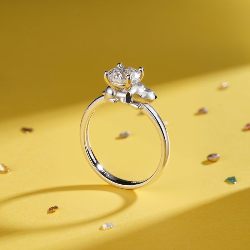 Peanuts Snoopy Moissanite Ring