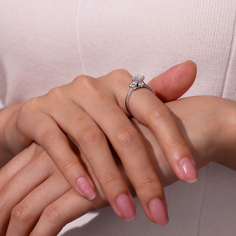 Peanuts Snoopy Moissanite Ring